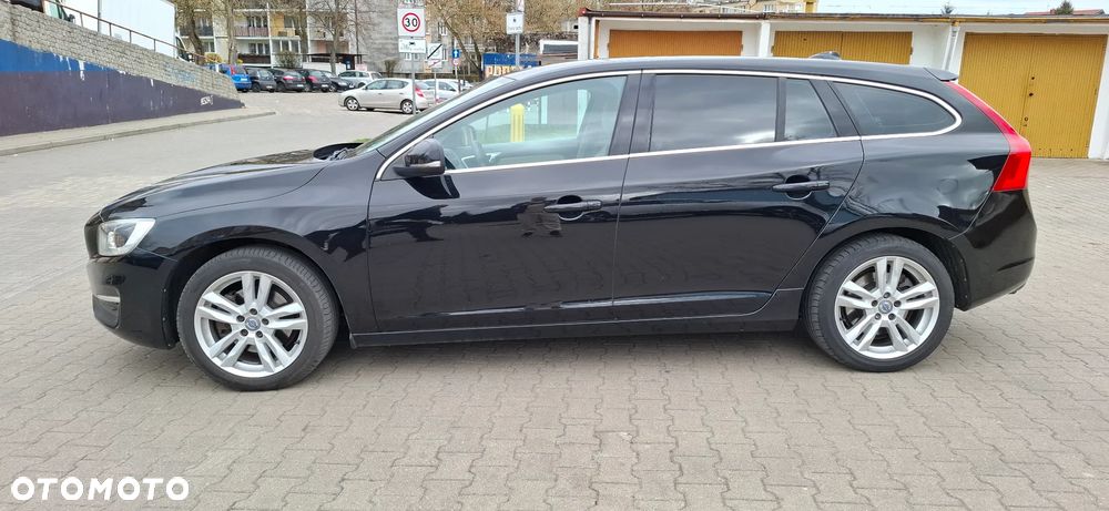 Volvo V60 D2 Summum - 5