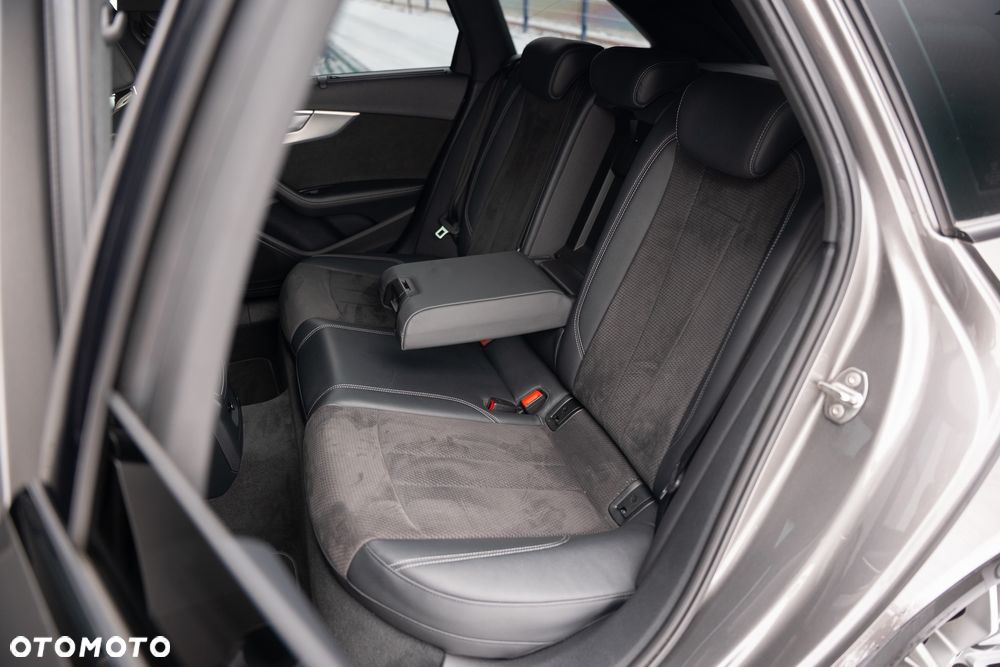 Audi A4 Avant 2.0 TDI ultra S tronic - 35