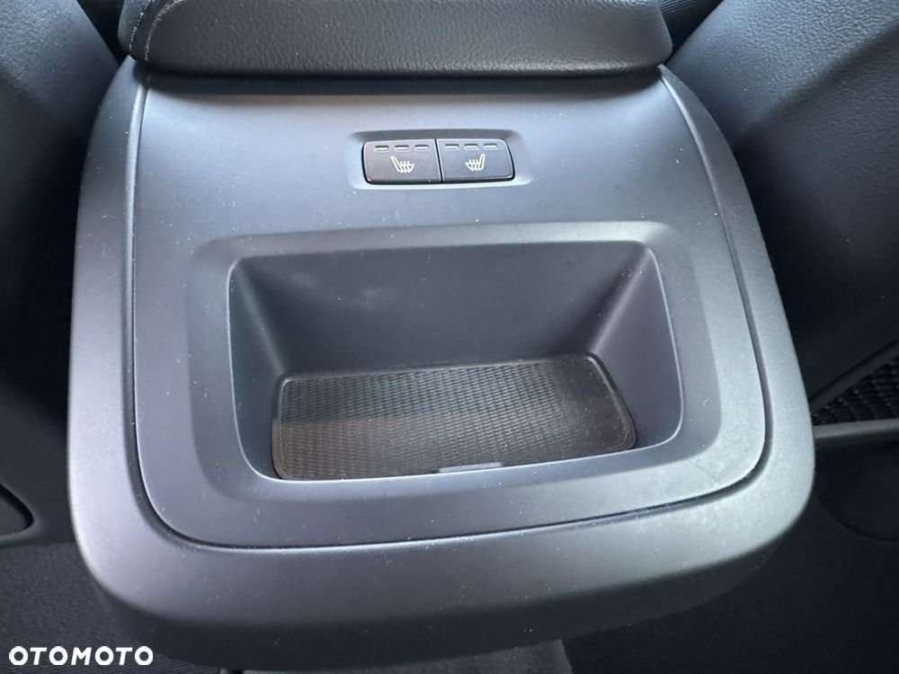 Volvo XC 60 - 33