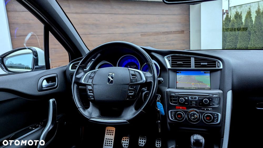 Citroën DS4 VTi 120 Urban Show - 33