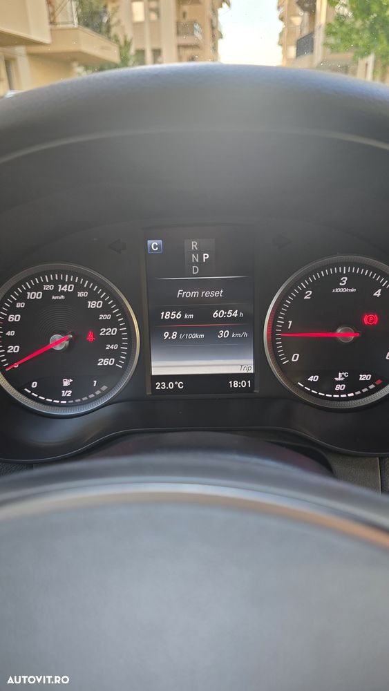 Mercedes-Benz GLC 220 d 4MATIC - 11