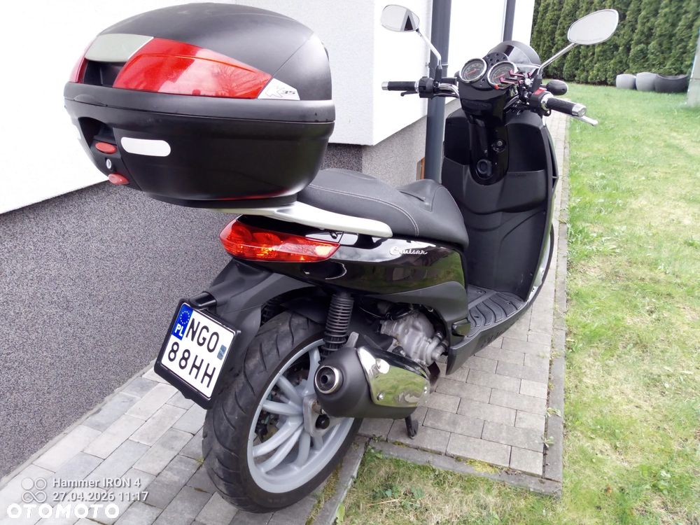 Piaggio Carnaby - 11