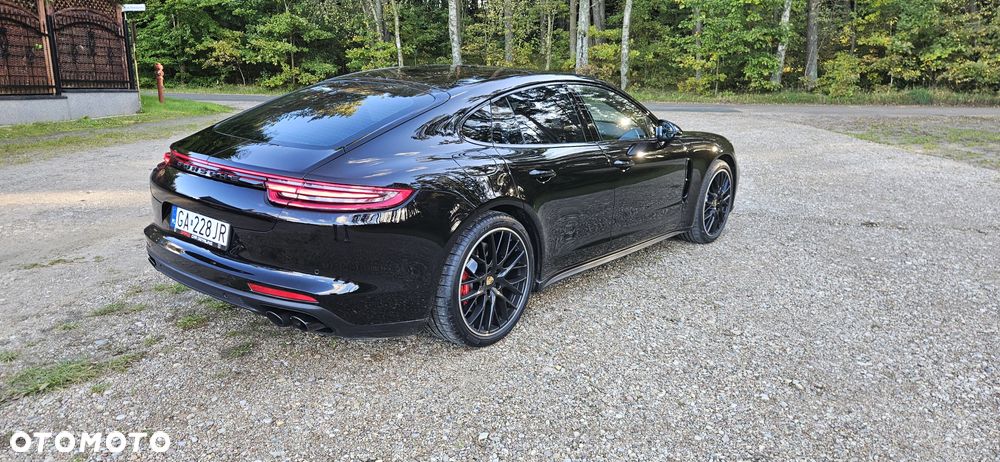 Porsche Panamera Turbo Executive - 3