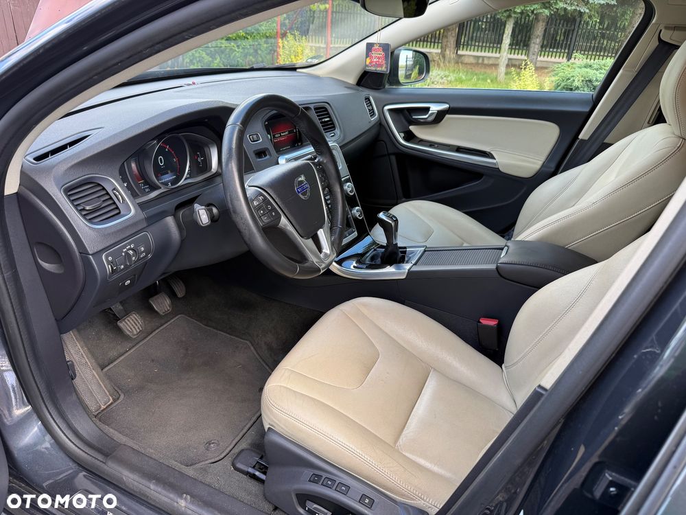 Volvo S60 D3 Drive-E R-Design Momentum - 17