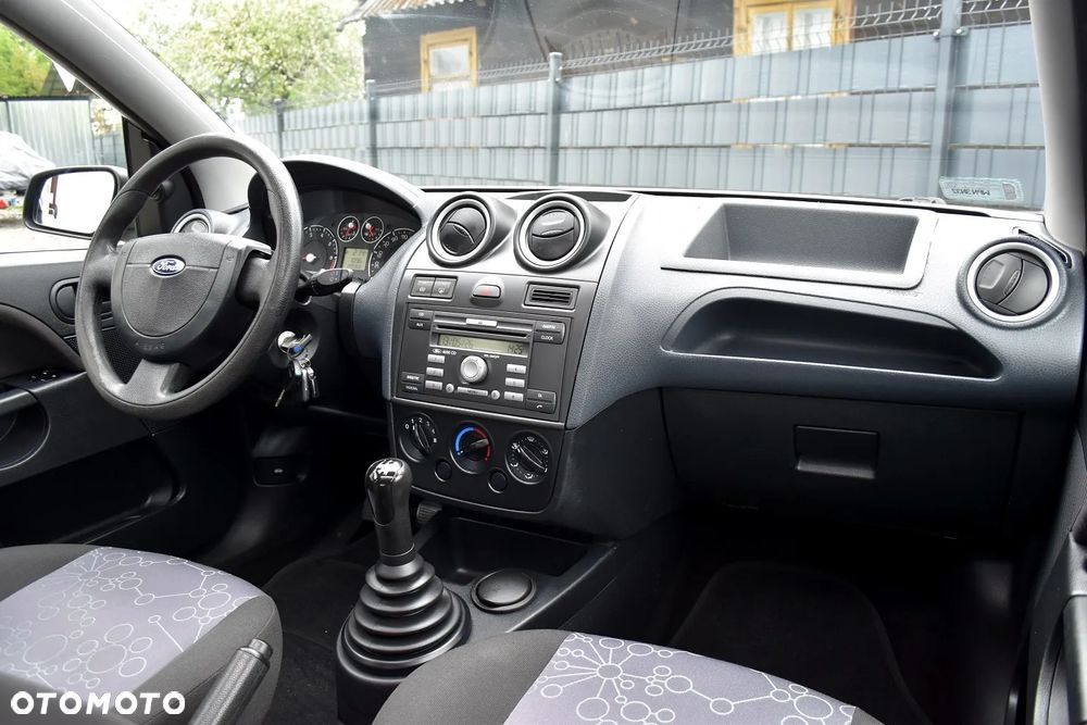 Ford Fiesta 1.4 Black Magic - 9