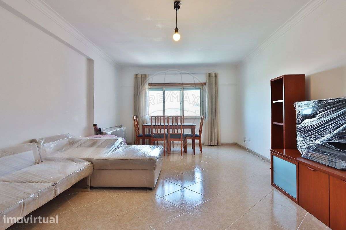 Apartamento T2 para arrendamento - Grande imagem: 2/21