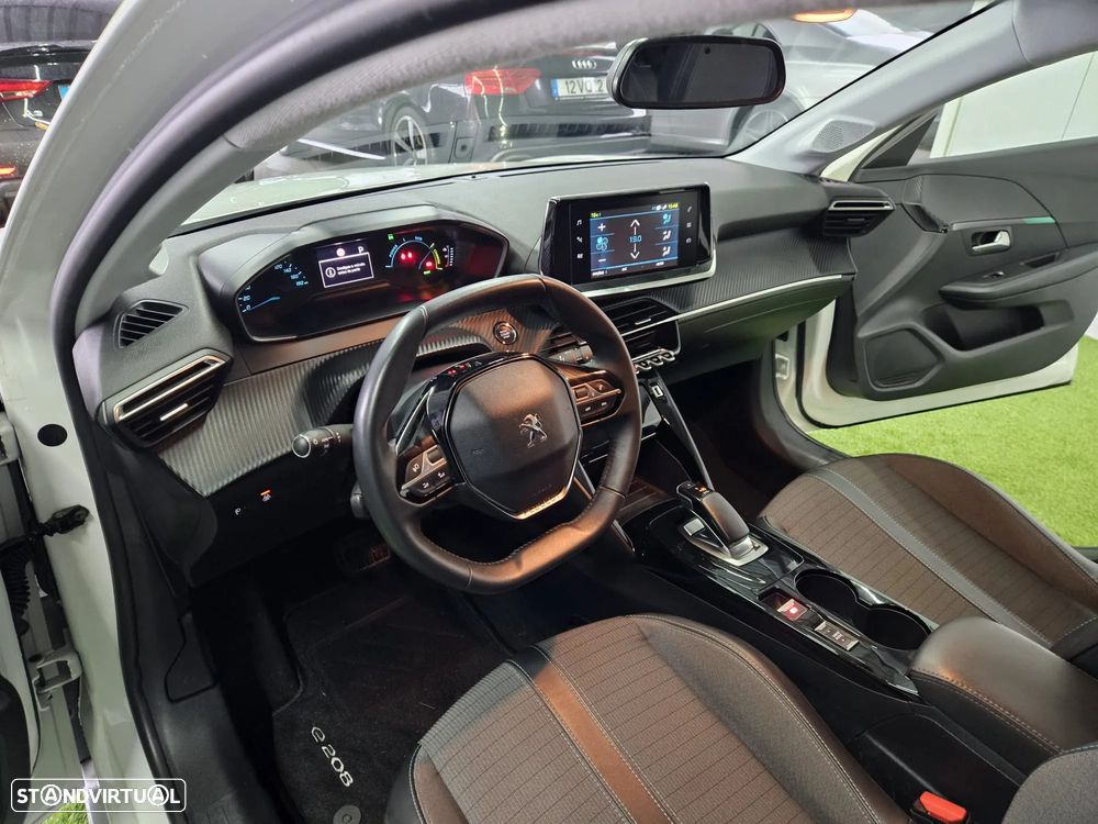 Peugeot e-208 50 kWh Allure - 12