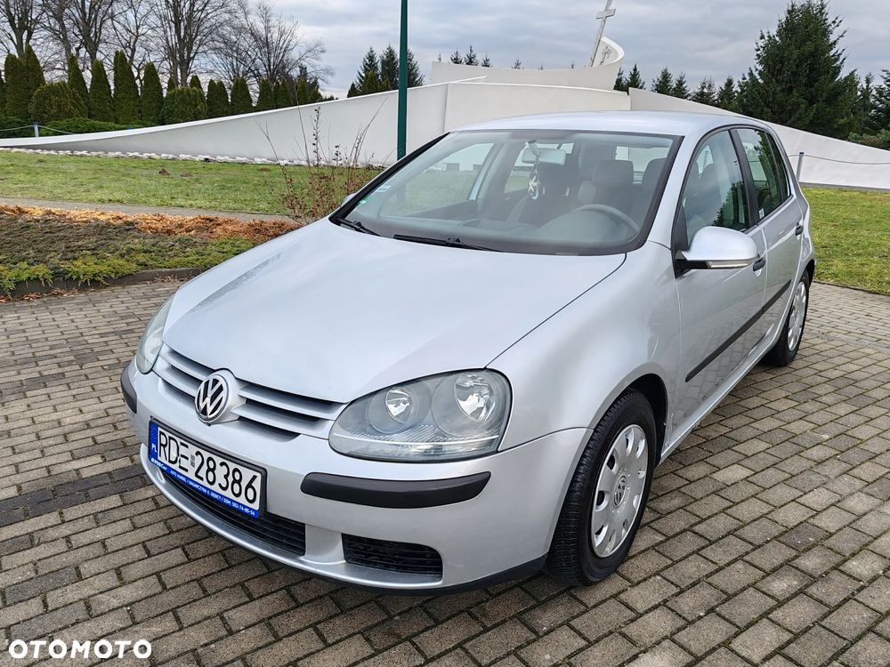 Volkswagen Golf - 6