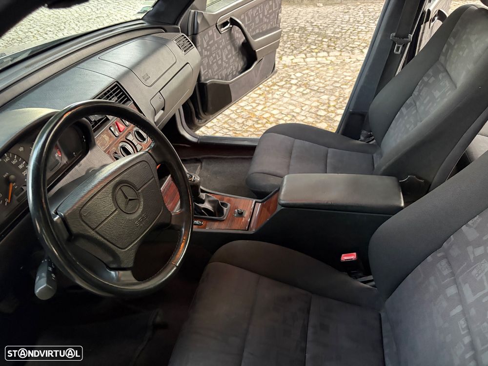 Mercedes-Benz C 220 D - 10