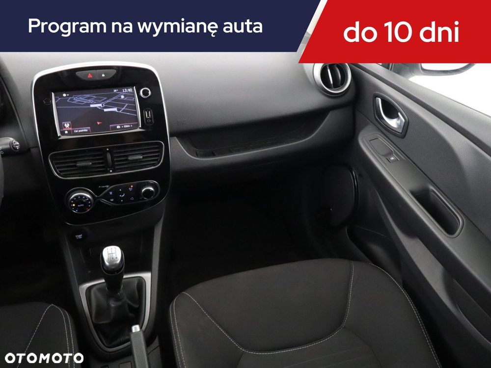 Renault Clio - 10