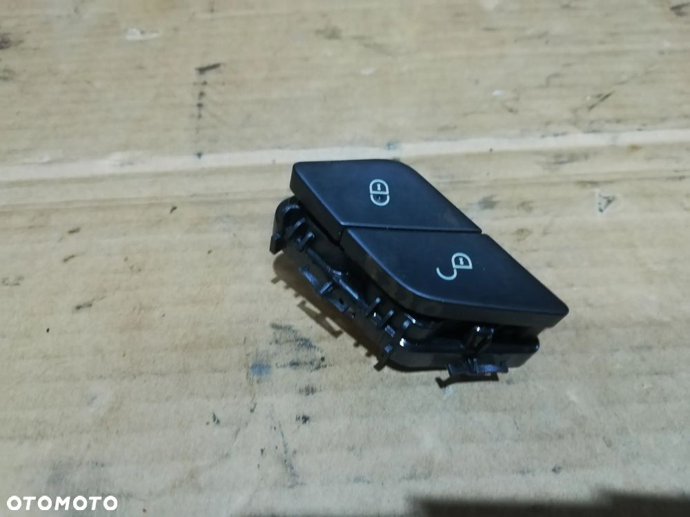 PRZYCISK CENTRALENGO ZAMKA MERCEDES-BENZ E (W213) A2139059703 - 1