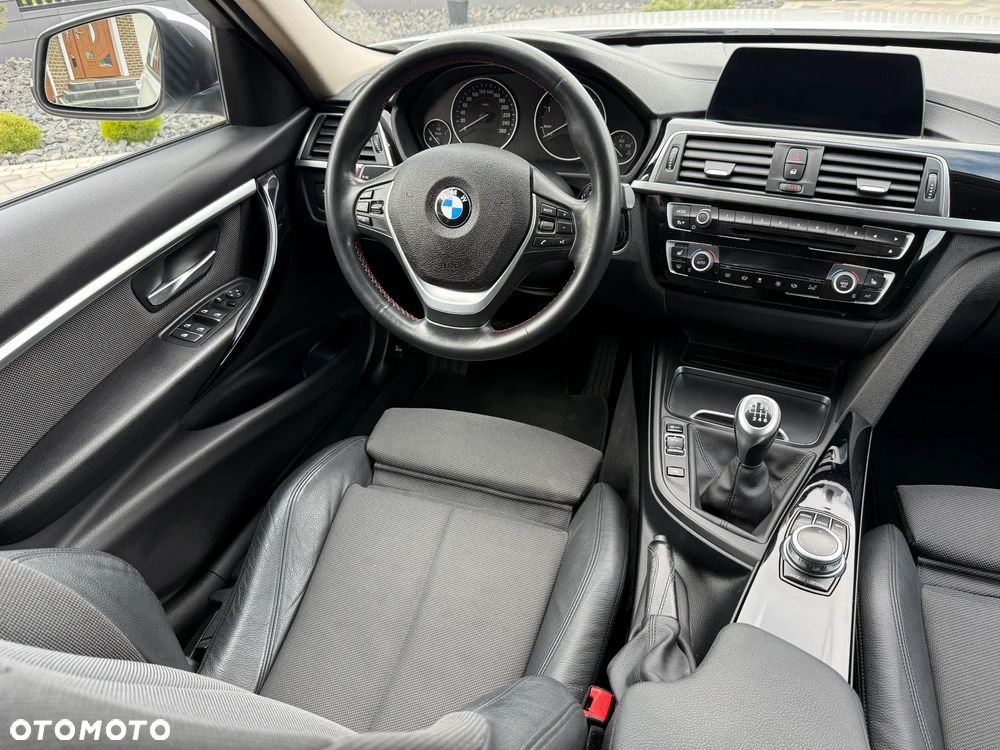 BMW Seria 3 316d Edition M Sport Shadow - 19