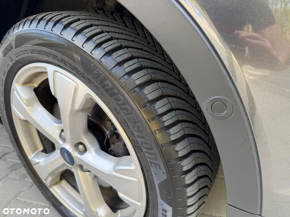 Ford Kuga 2.0 TDCi 4x4 Individual - 33