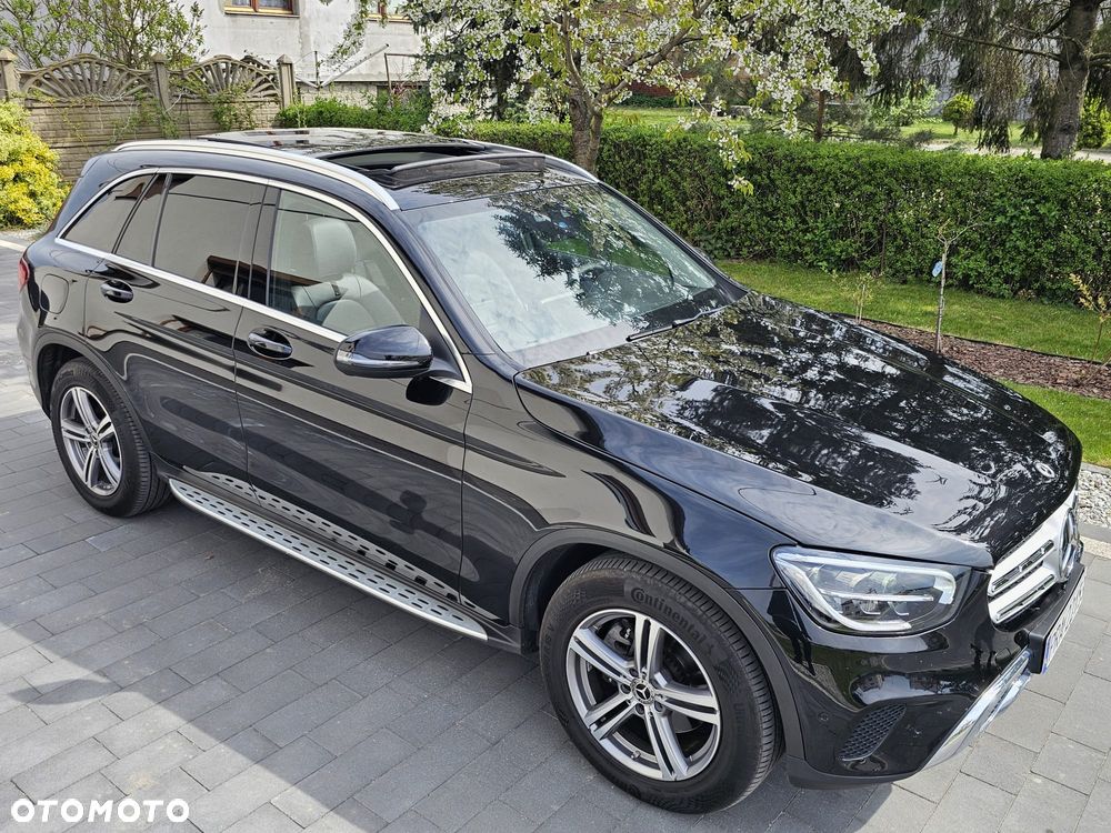 Mercedes-Benz GLC - 12