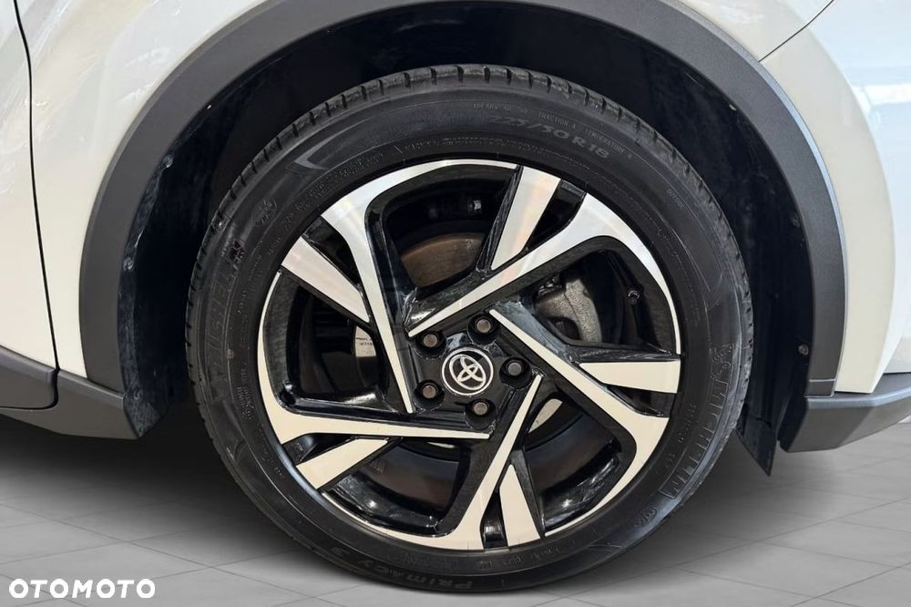 Toyota C-HR Lounge - 24