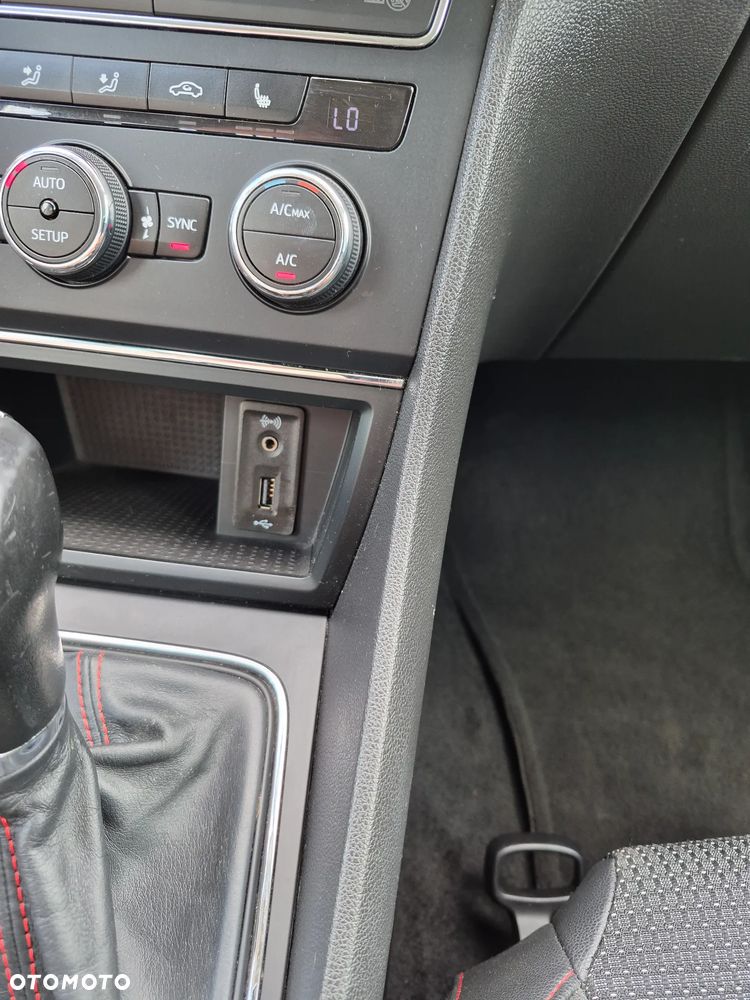 Seat Leon 2.0 TDI FR S&S DSG - 37