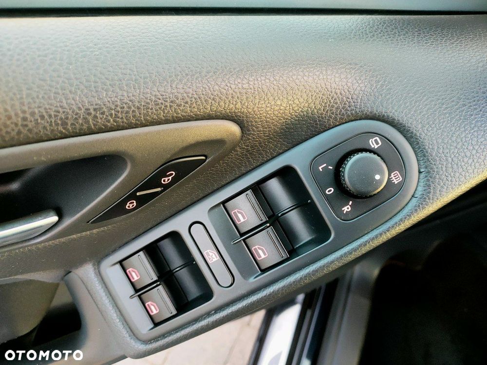 Volkswagen Golf - 26