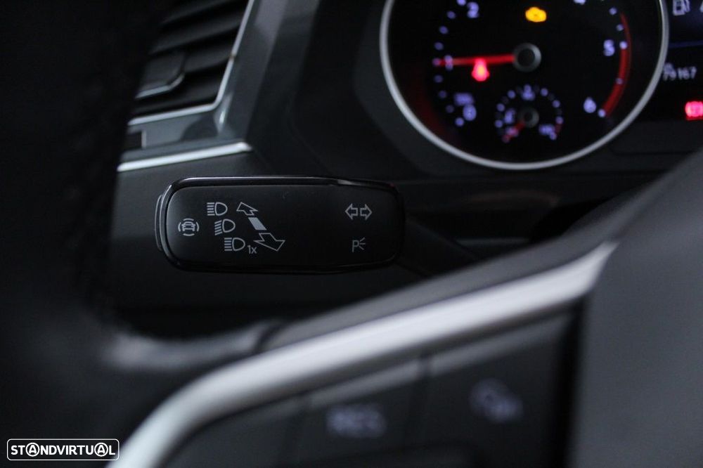 VW Tiguan 2.0 TDI Life - 24