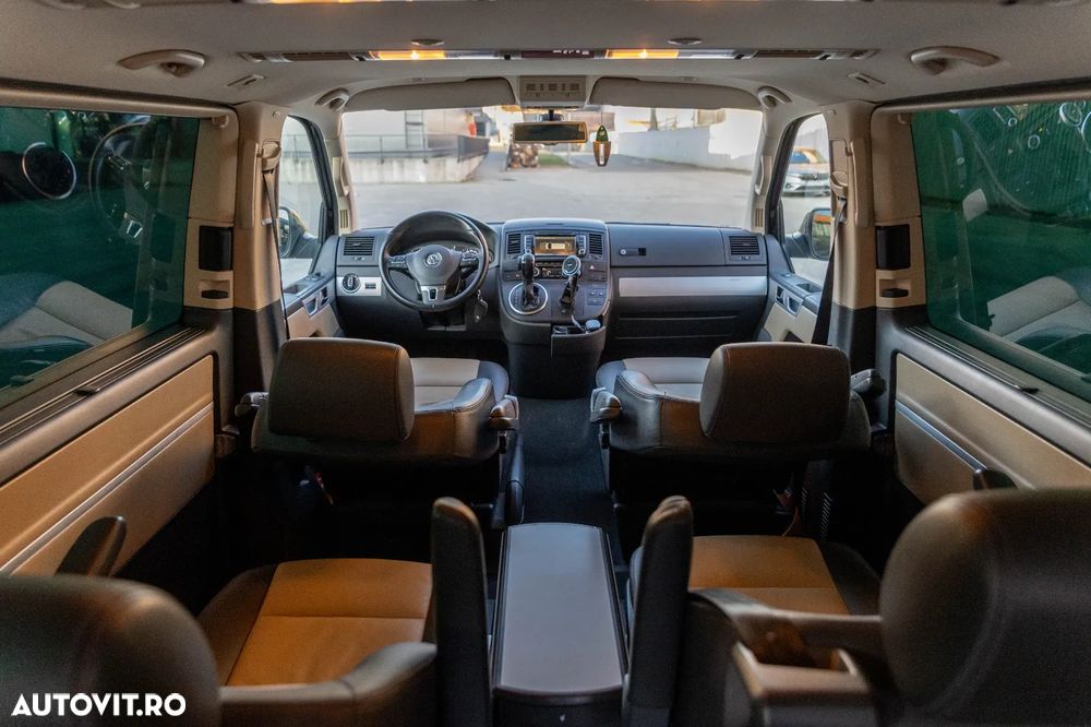 Volkswagen Multivan - 24