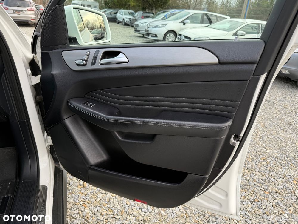 Mercedes-Benz GLE 350 d 4Matic 9G-TRONIC AMG Line - 15