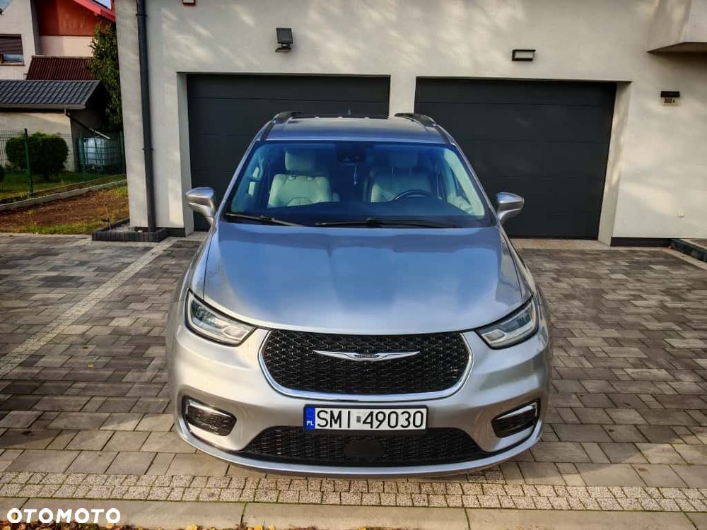 Chrysler Pacifica - 9