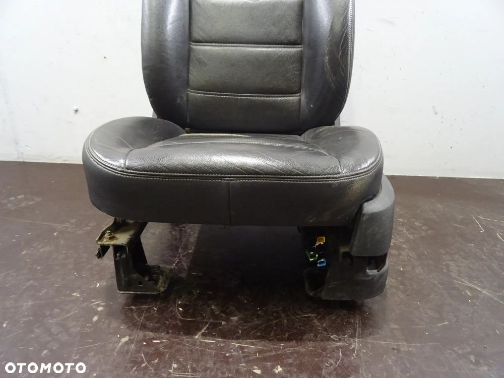 FORD KUGA MK1 08-13 2.0 TDCI 140KM FOTEL PRAWY LEWY PRZÓD PRZEDNI - 13