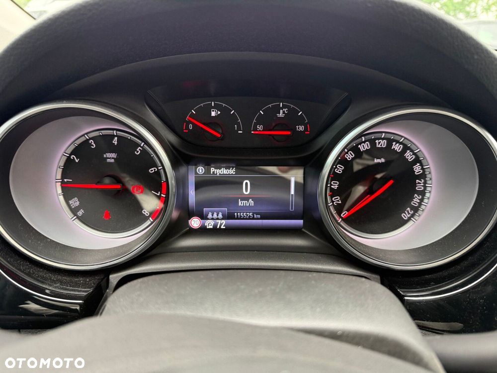 Opel Astra 1.6 T Dynamic S&S - 20