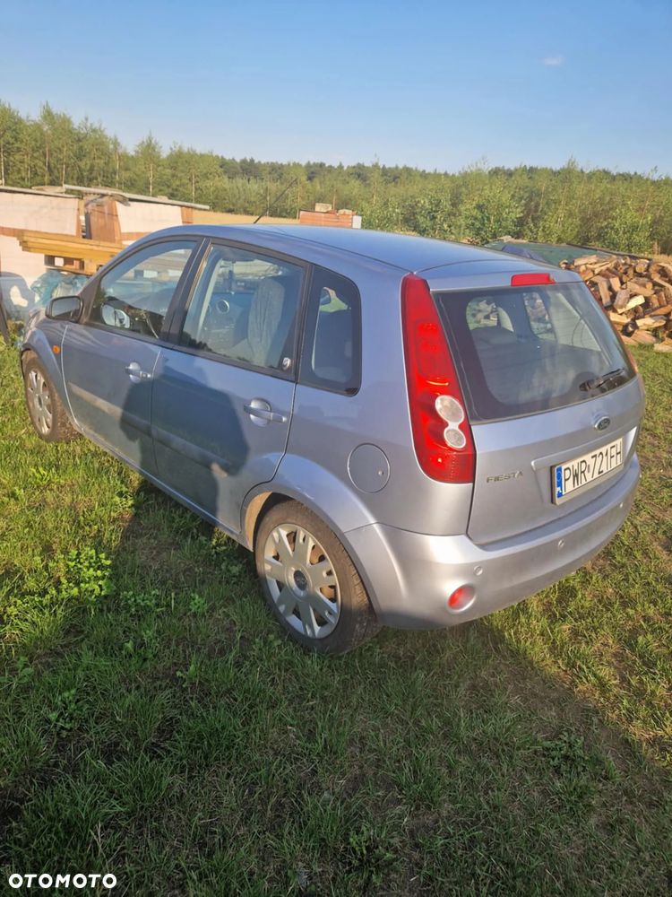 Ford Fiesta - 5