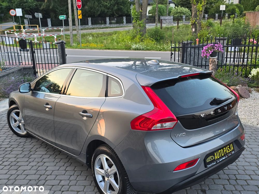 Volvo V40 T2 Drive-E Summum - 18