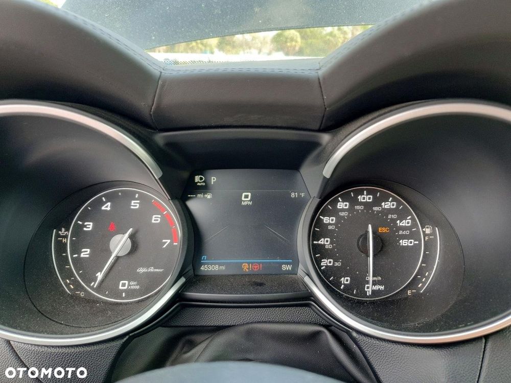 Alfa Romeo Stelvio 2.0 Turbo 16V AT8-Q4 Veloce Ti - 11