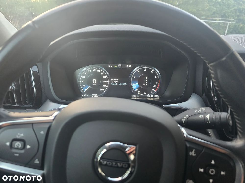Volvo XC 60 T4 Momentum Pro - 8