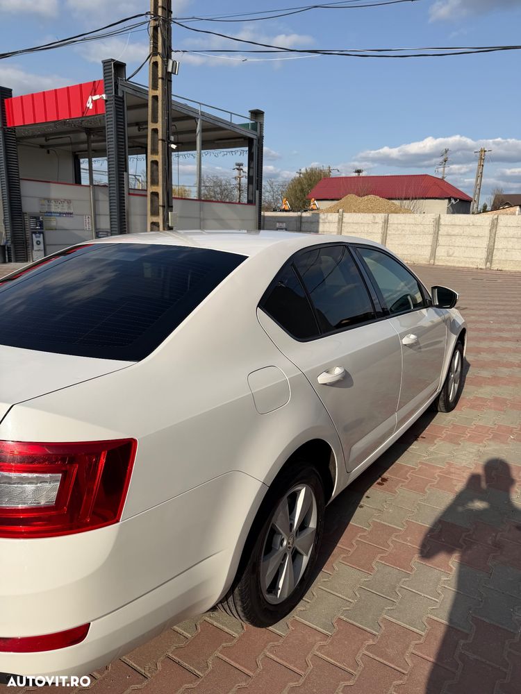 Skoda Octavia 1.6 TDI Ambition - 2