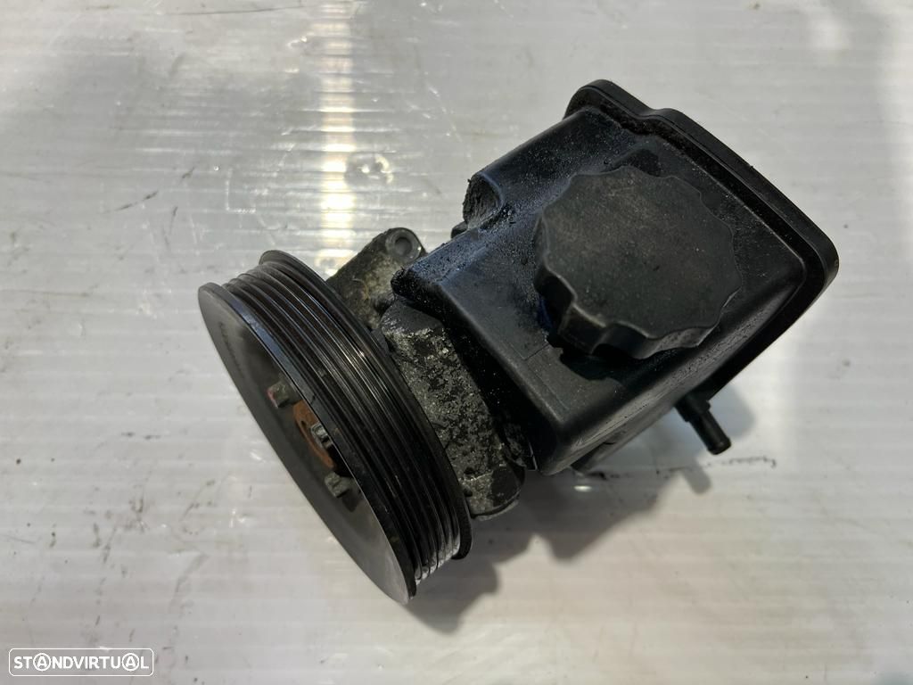 Bomba de direção assistida Mercedes sprinter 2004 - 1
