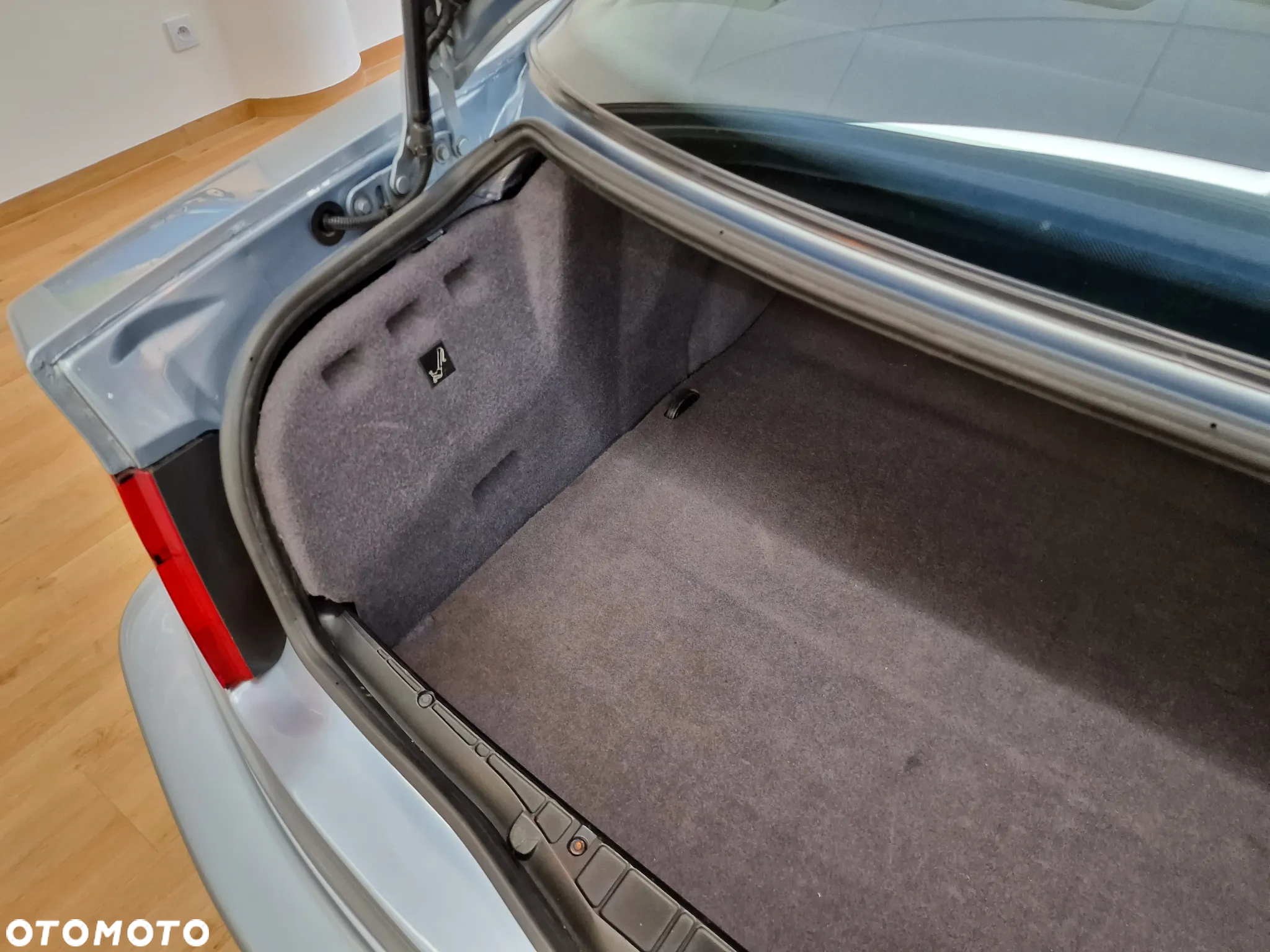 BMW Seria 8 - 31