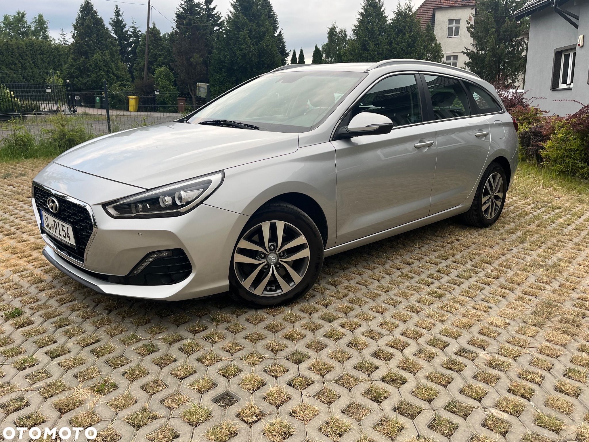 Hyundai i30 Kombi 1.6 CRDI DCT EDITION 30+ - 1