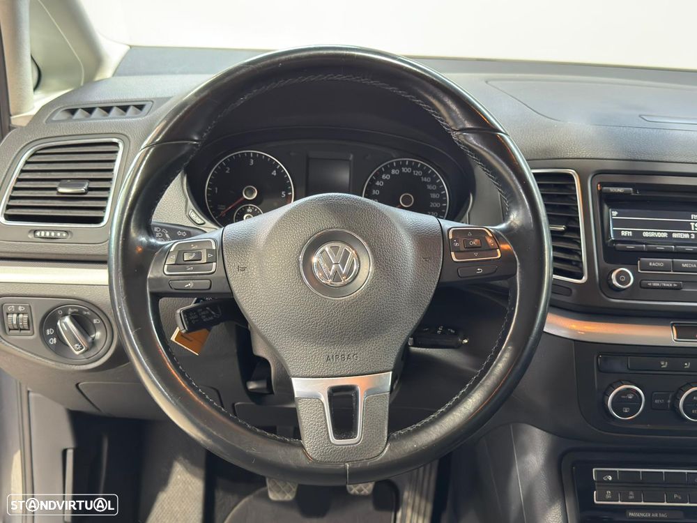 VW Sharan 2.0 TDI Confortline - 14
