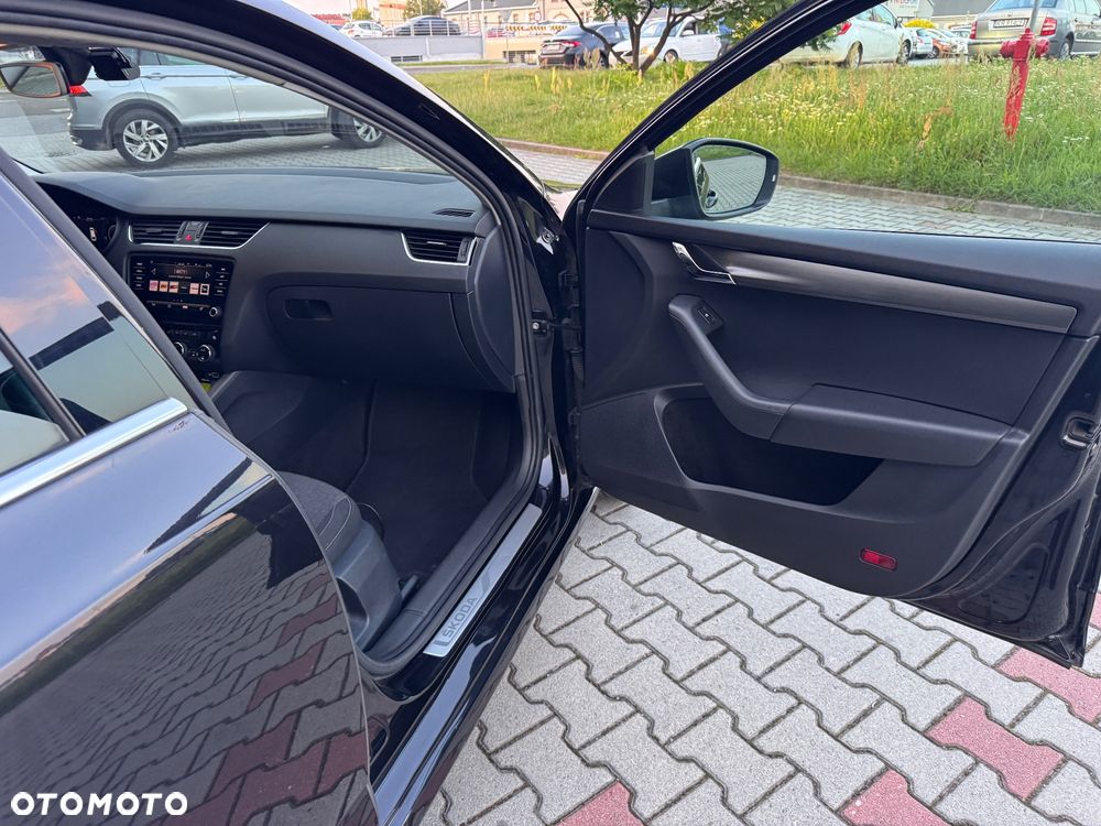 Skoda Octavia 2.0 TDI Style DSG - 31
