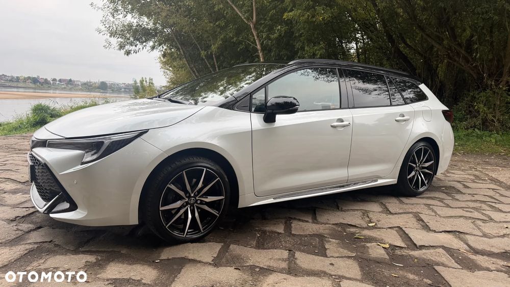 Toyota Corolla 2.0 Hybrid GR Sport - 3