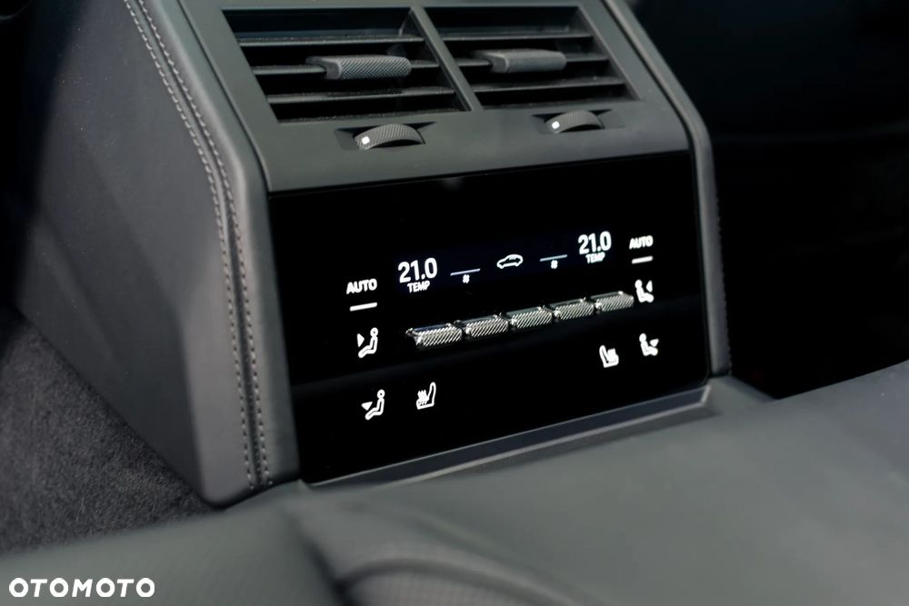 Porsche Panamera 4S E-Hybrid PHEV - 35