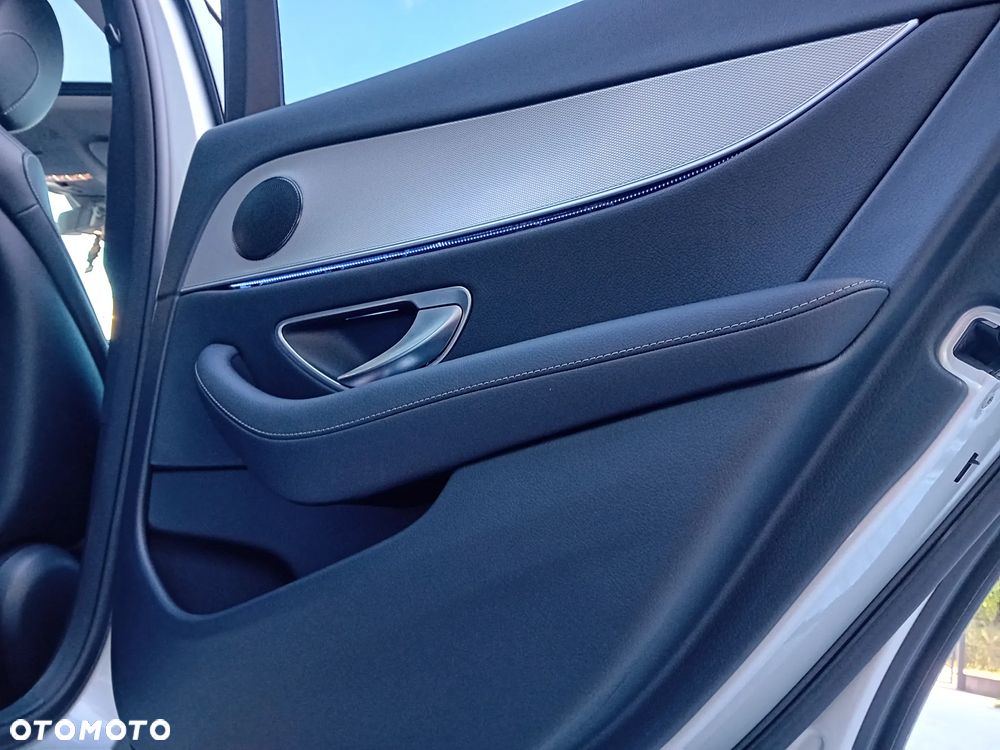 Mercedes-Benz Klasa E 220 d T 9G-TRONIC Avantgarde - 13