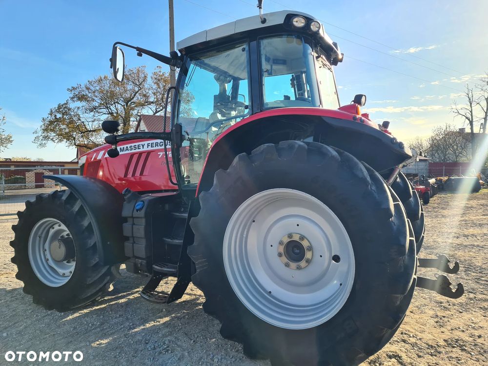 Massey Ferguson 7720 Dyna 6 - 8