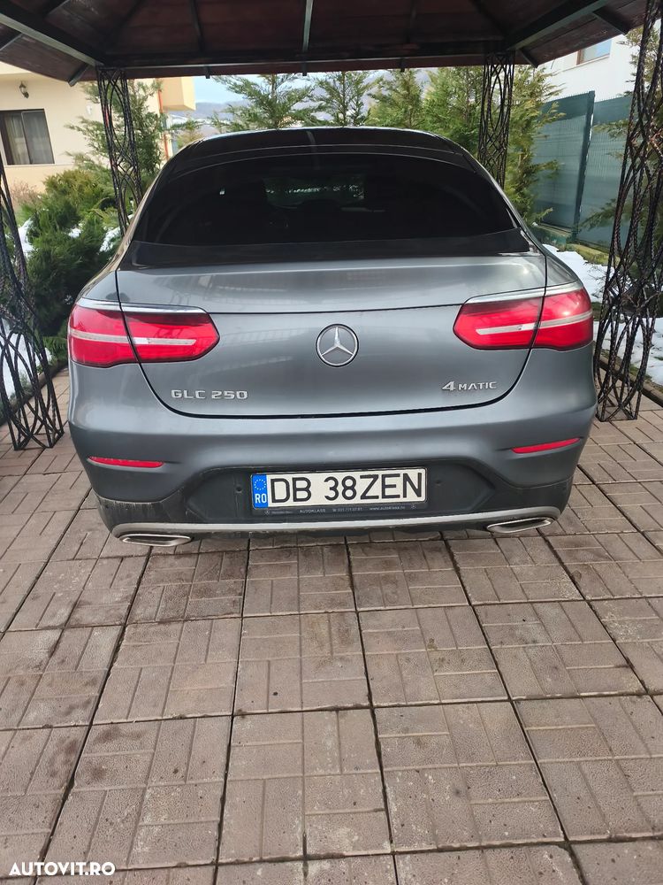 Mercedes-Benz GLC 250 4MATIC - 2