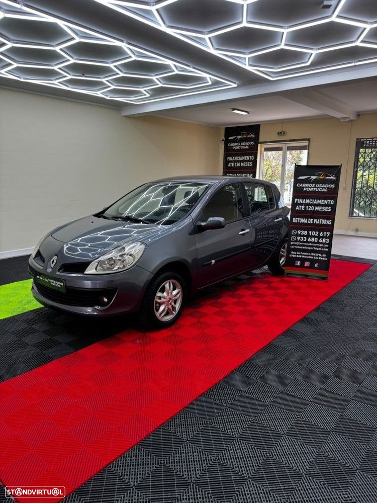 Renault Clio 1.2 16V Dynamique - 1