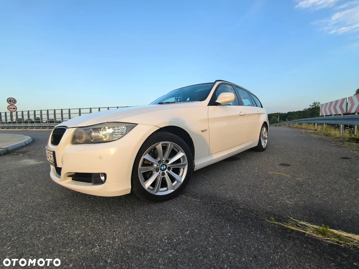 BMW Seria 3 320d xDrive DPF Touring Edition Fleet Sport - 16