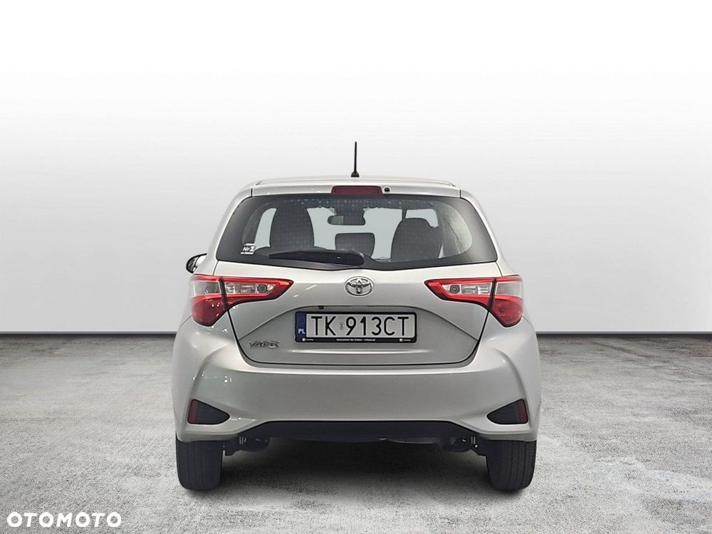 Toyota Yaris - 4