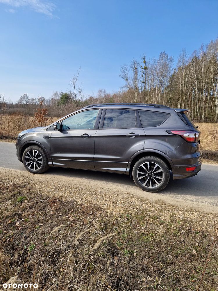 Ford Kuga 2.0 TDCi 4x4 ST-Line - 11