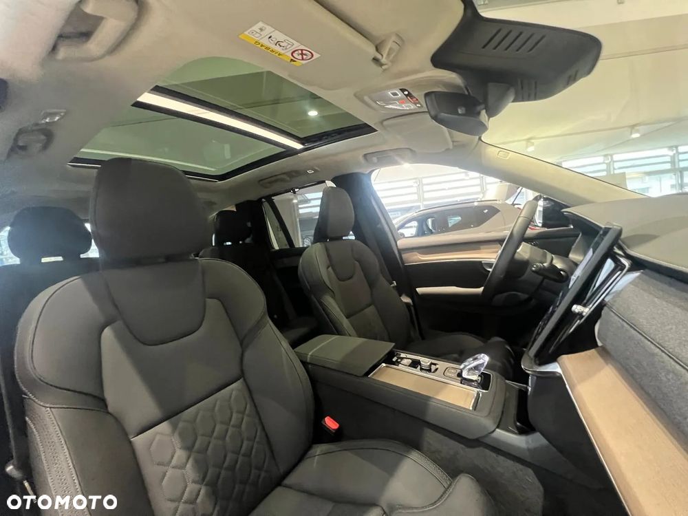 Volvo XC 90 T8 AWD Ultra Dark - 19