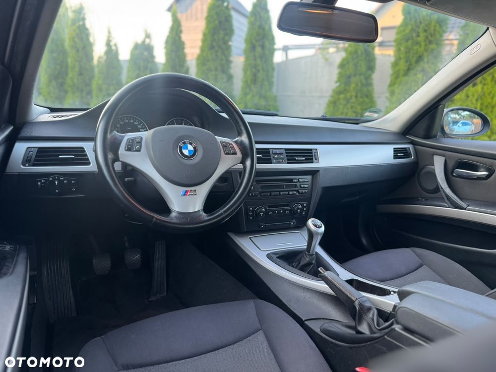 BMW Seria 3 - 22