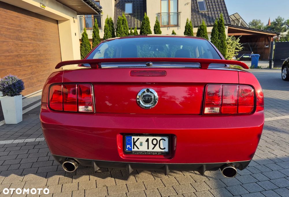 Ford Mustang 4.6 V8 GT - 29