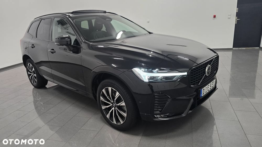 Volvo XC 60 B4 D AWD Plus Dark - 2